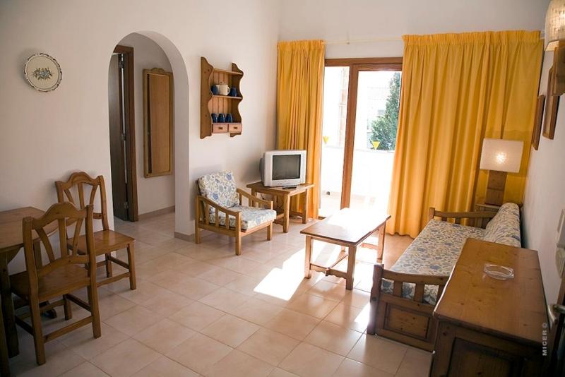 Apartamentos Leo - image 43
