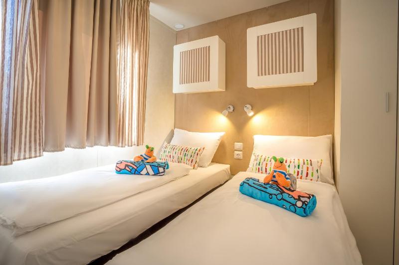 Marena Home for 4+2 image 3