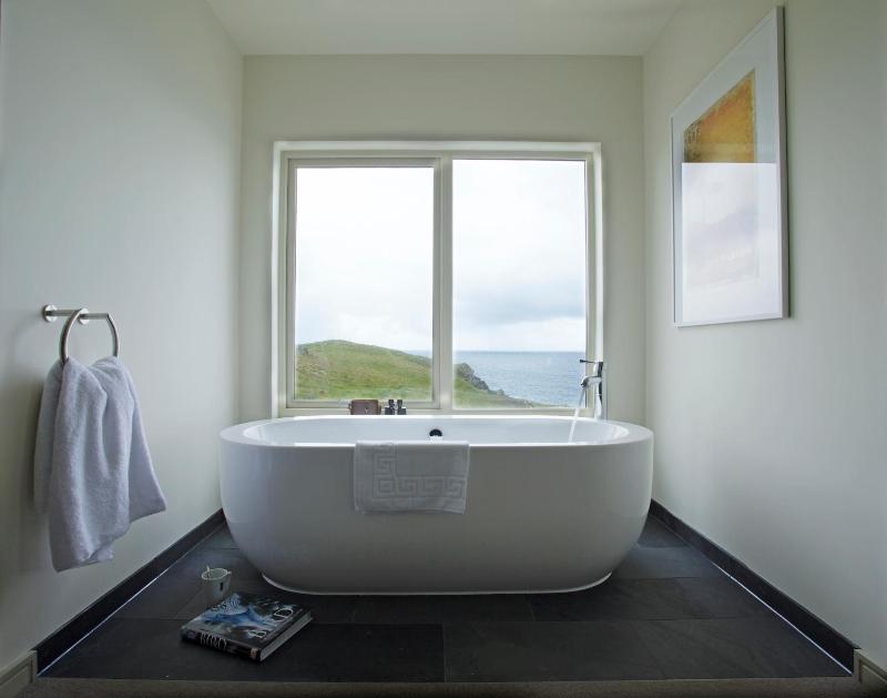 Luxury Double Room image 4