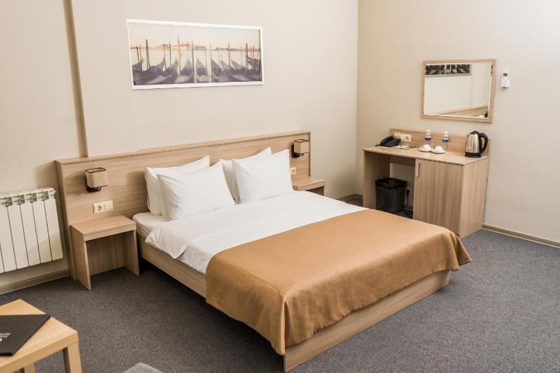 Superior Double Room image 2