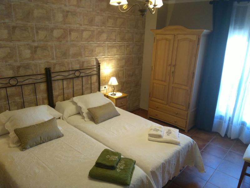 Deluxe Apartment image 2