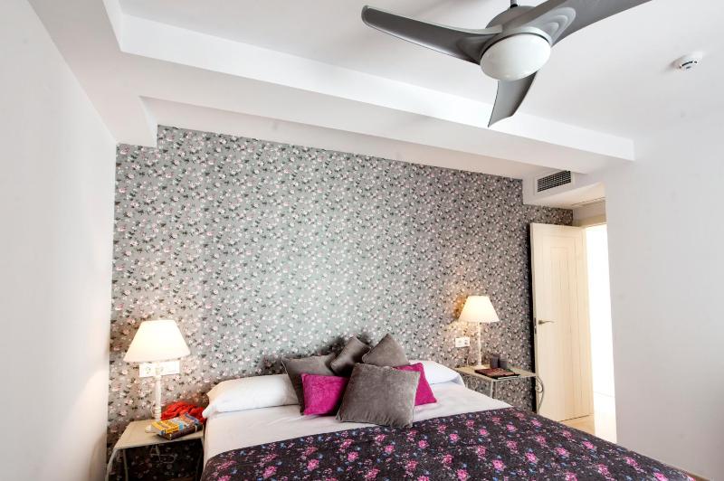Penthouse Apartment 2 Bedrooms image 3