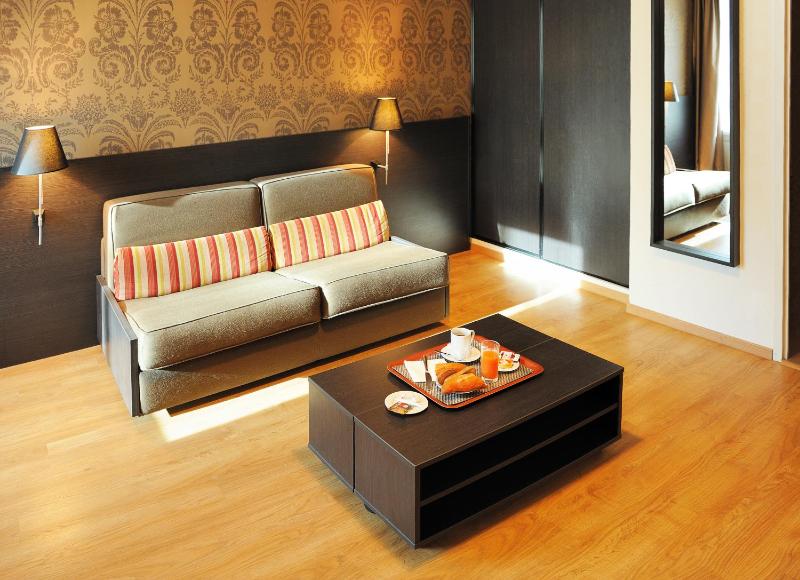 One-Bedroom Apartment image 1