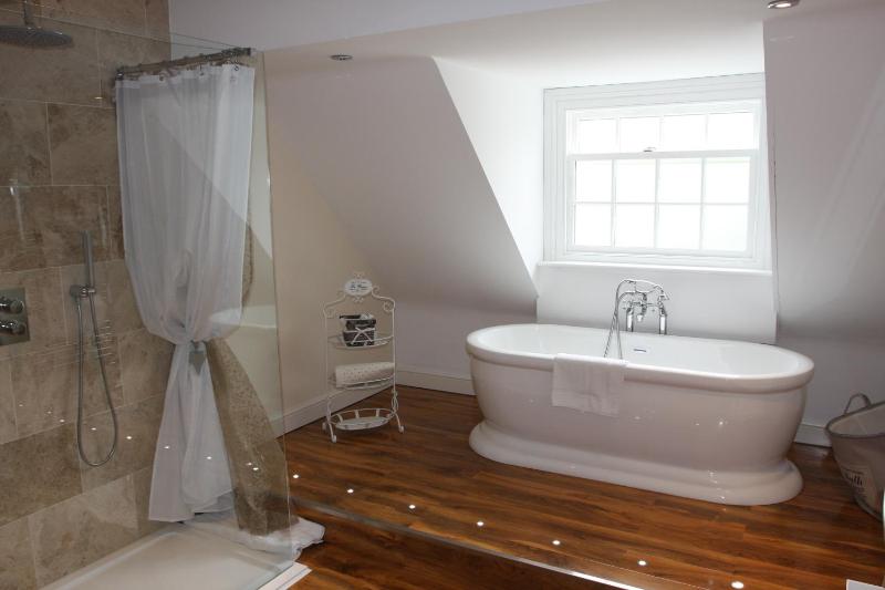 King Suite image 2
