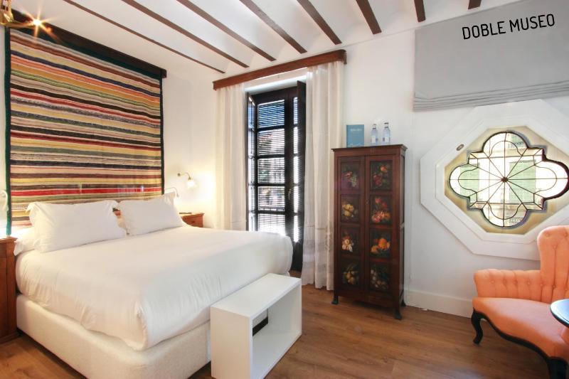 Deluxe Double Room image 1