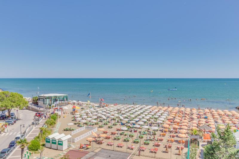 Hotel Austria - image 6