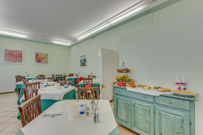 Hotel Austria - image 26