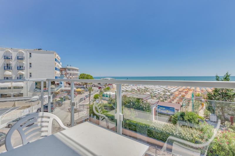 Hotel Austria - image 9