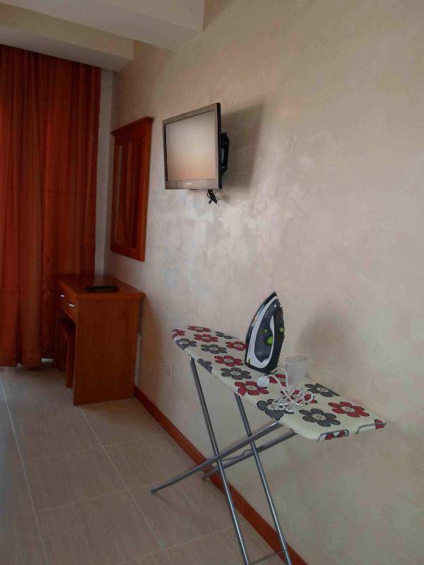 Suite with Terrace and Sea View image 2