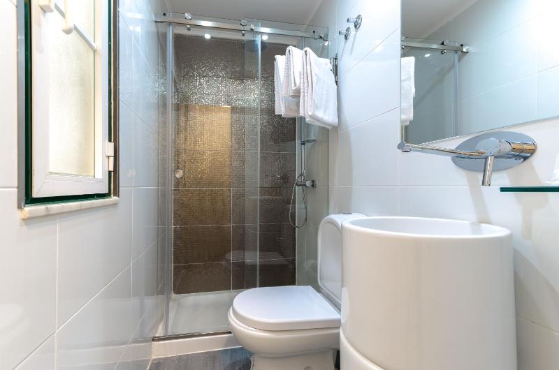 Single Room image 1