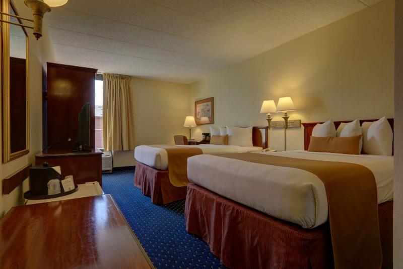 Double Room with Two Double Beds - Non-Smoking image 3