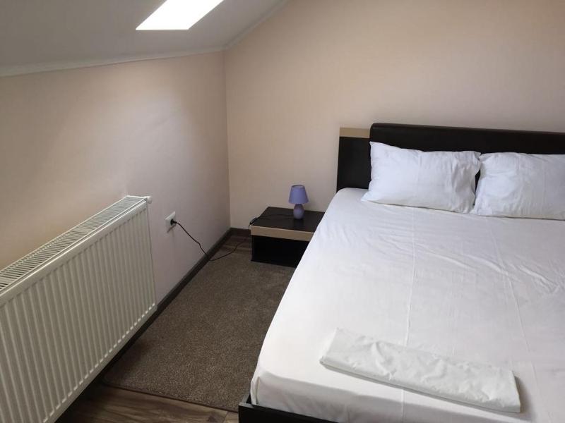 Deluxe Double Room image 3
