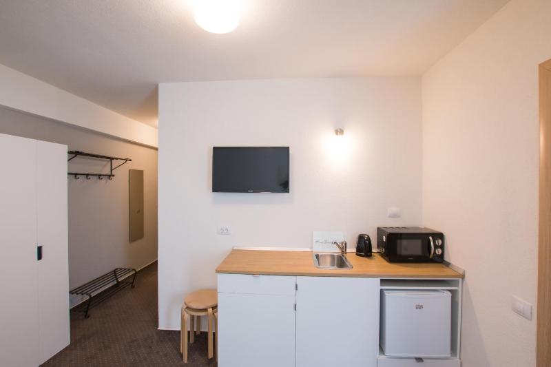 Studio Apartment image 3