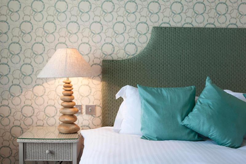 Double Room with Sea View image 4