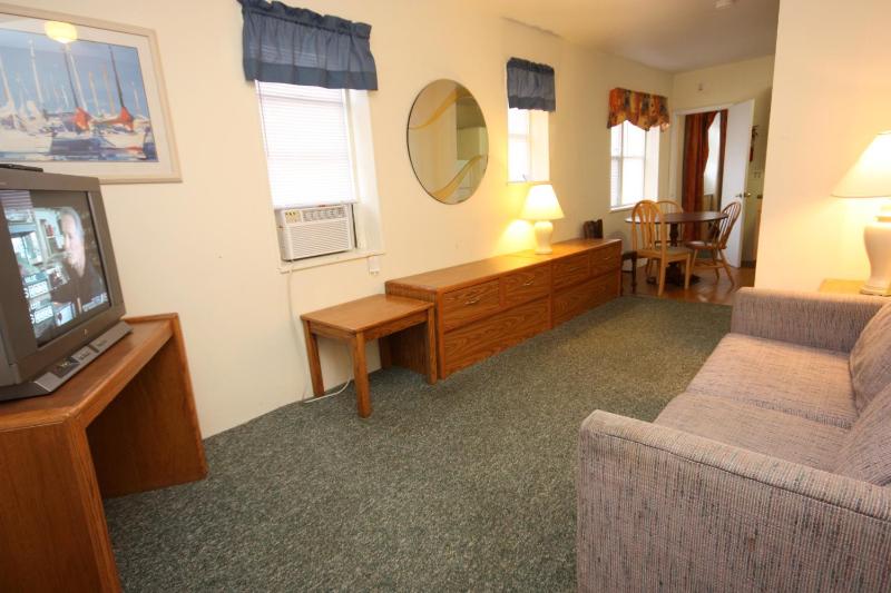 Queen Suite with Sofa Bed image 2