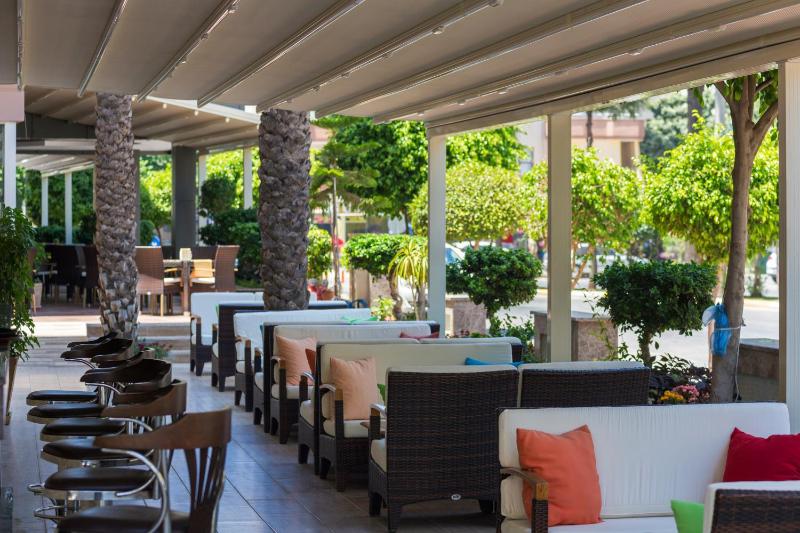 Lonicera City Hotel - image 12
