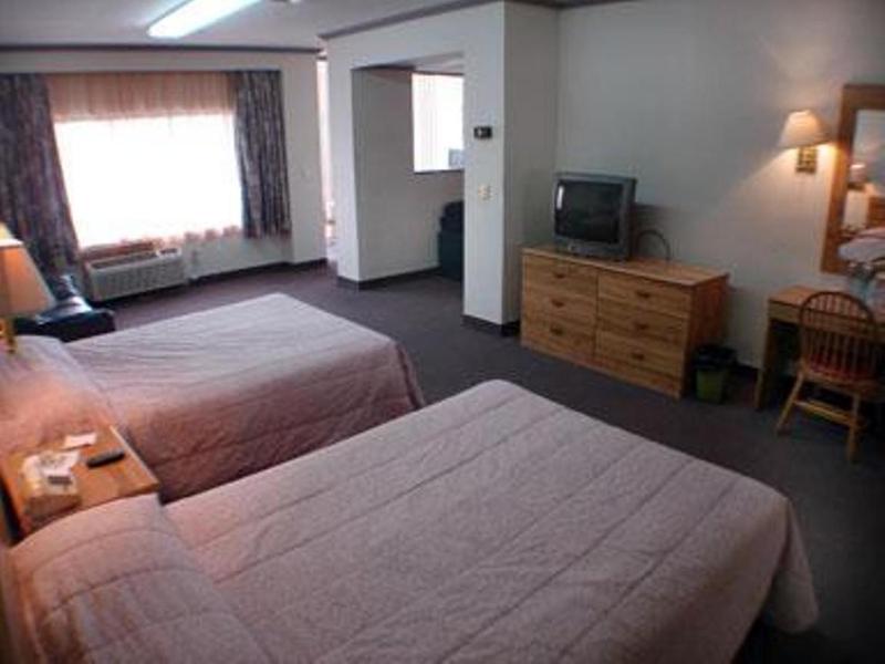 Hotel Royalty - image 10