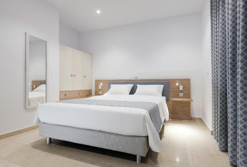 Twin Room with Mountain View image 3