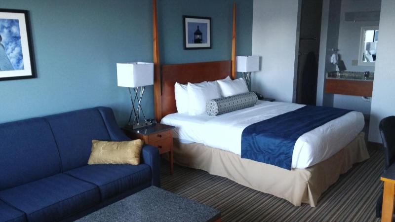 Basic King Room image 3