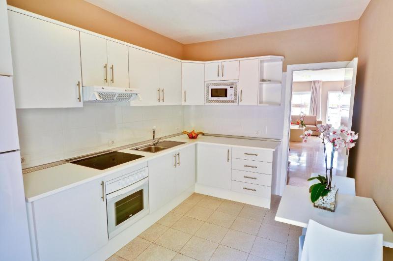 Two-Bedroom Silver Apartment without pool (6 Paxes) image 1