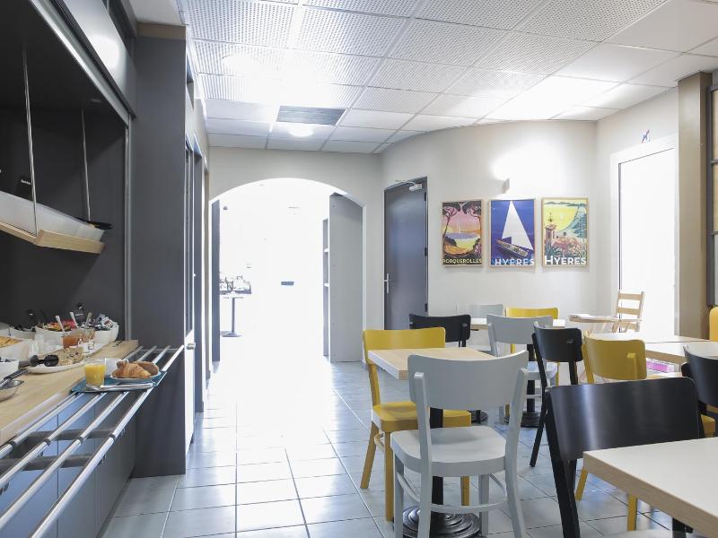 B&B HOTEL Hyères - image 22