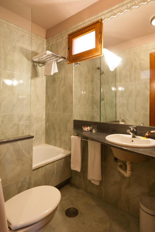 Hotel Vetusta - image 6
