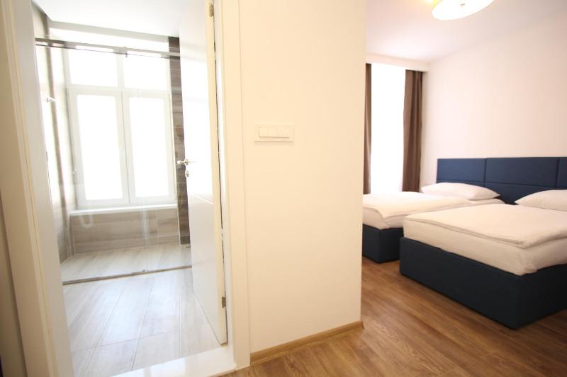 Double Room image 2