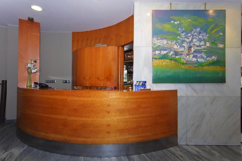 Hotel Vetusta - image 17