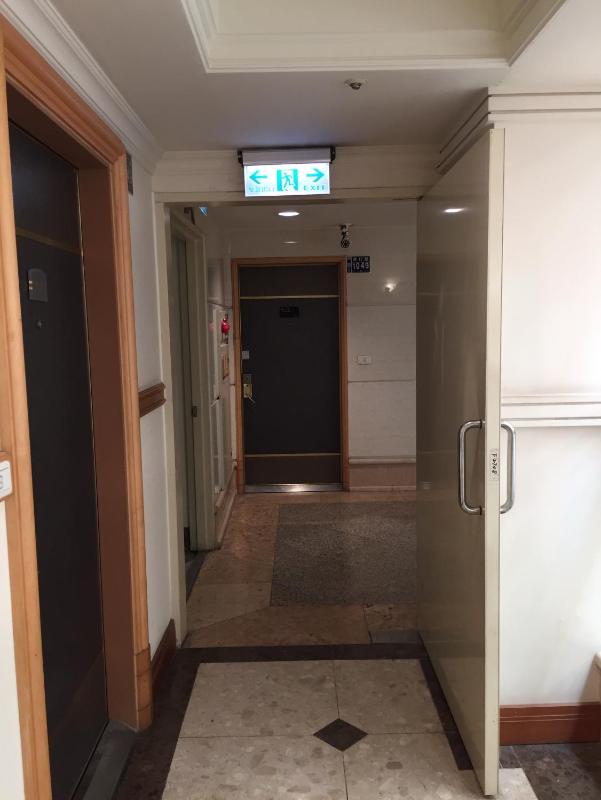 Luxury House - image 11