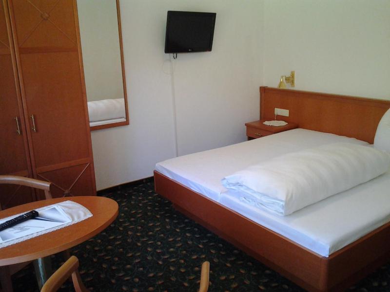 Single Room - Disability Access image 2