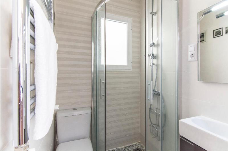 Apartment with Terrace image 2