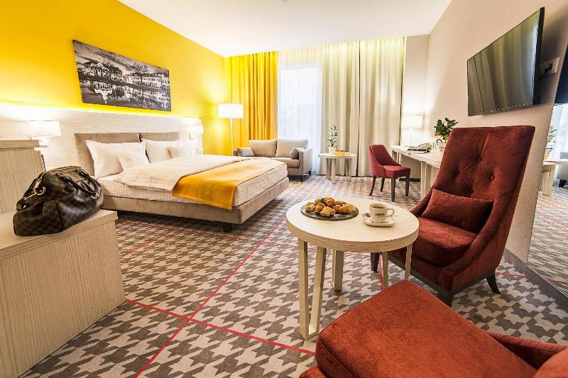 Standard Double Room image 1