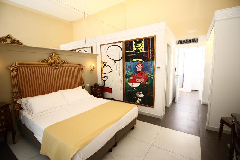 Superior Double or Twin Room image 4