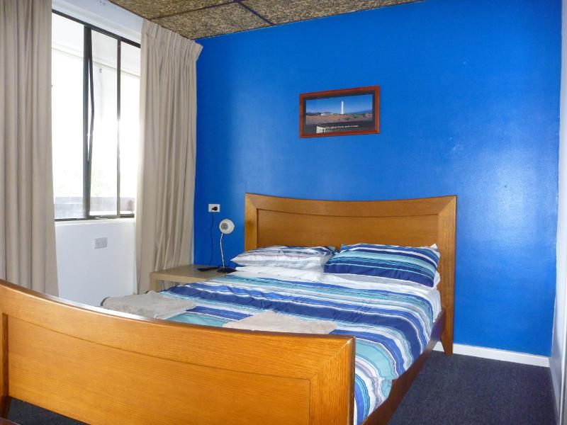 Adelaide Travellers Inn Backpackers Hostel - image 5