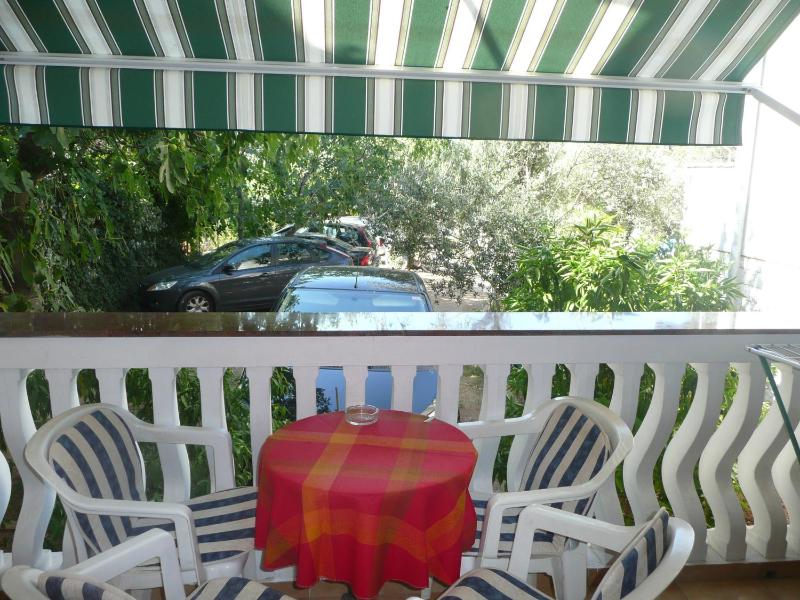 Studio Apartment with Balcony image 2