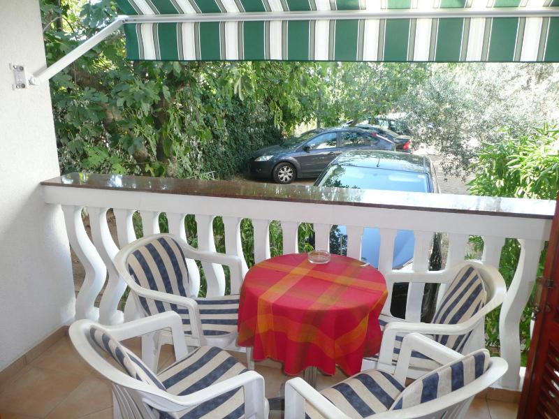 One-Bedroom Apartment with Balcony image 1