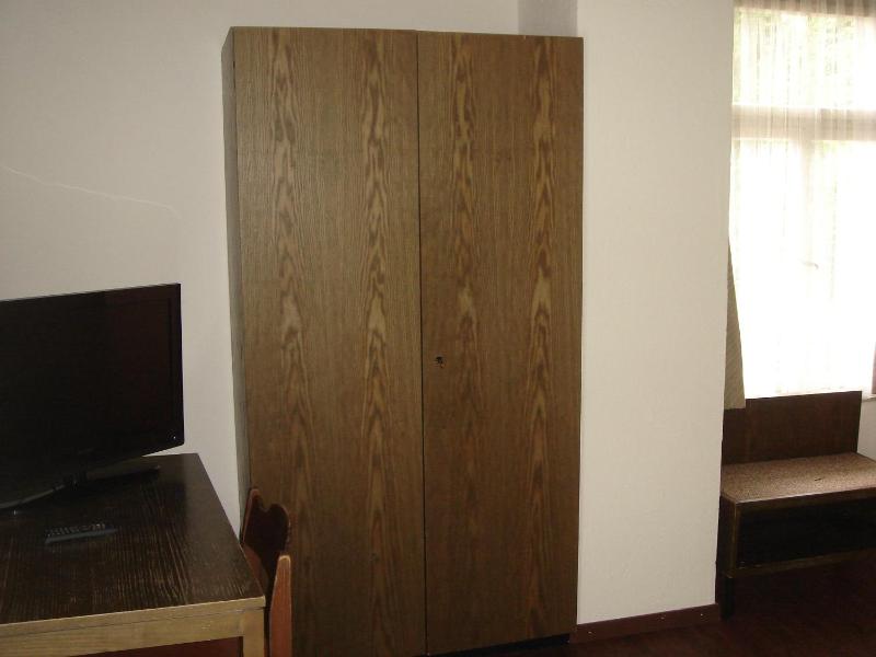Standard Double Room image 3