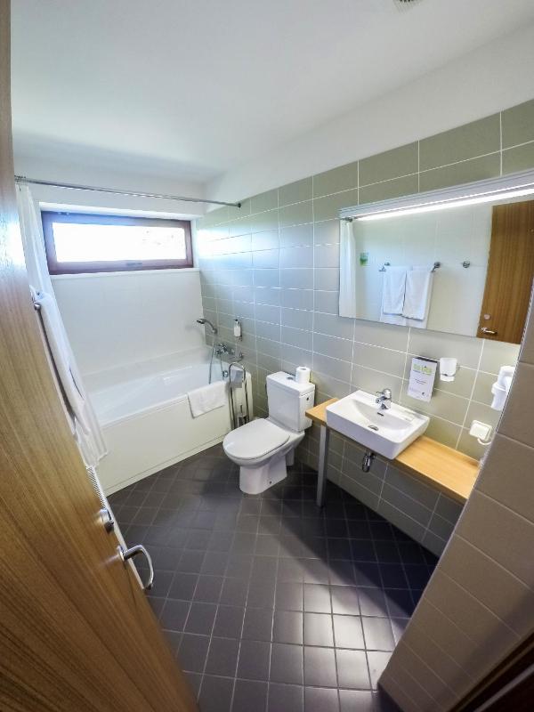 Suite image 2