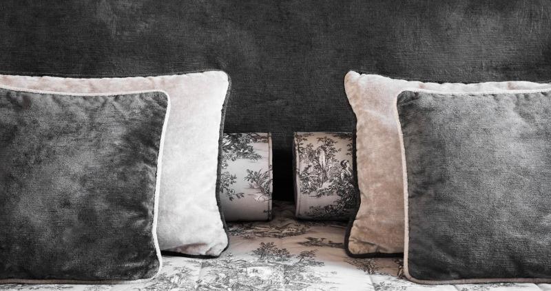 Deluxe Family Room image 3