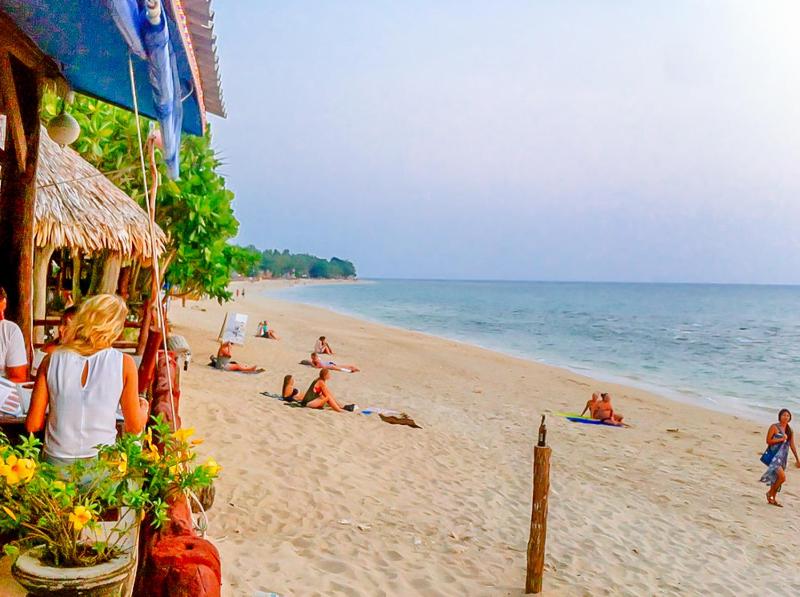 Lanta Emerald Bungalow - image 15
