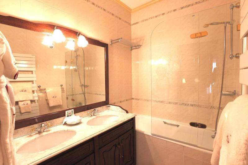 Village Room image 1