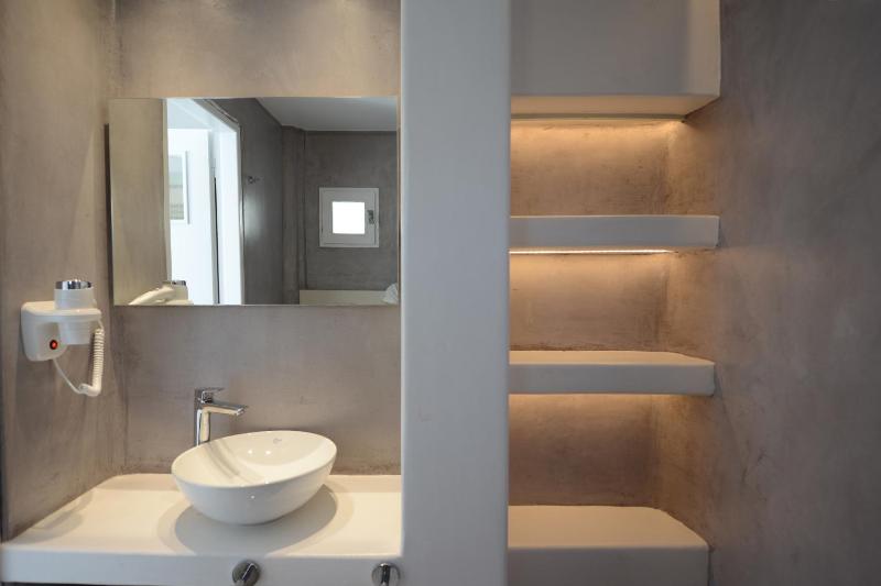 Superior Double Room image 2