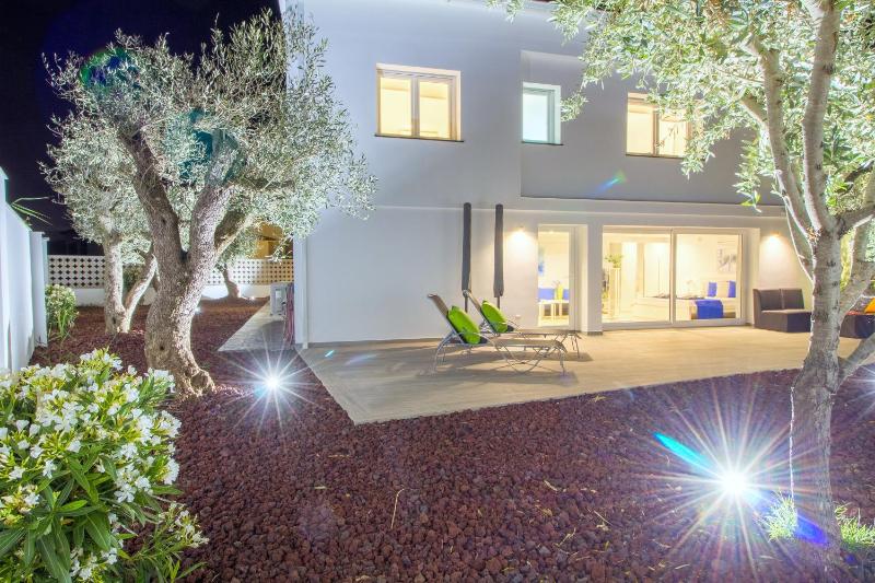 Villa image 3
