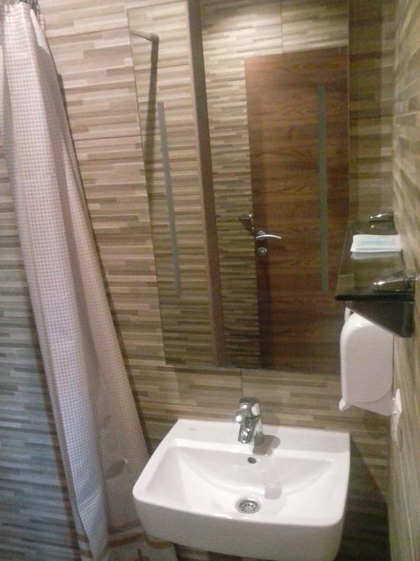 Small Double Room image 3