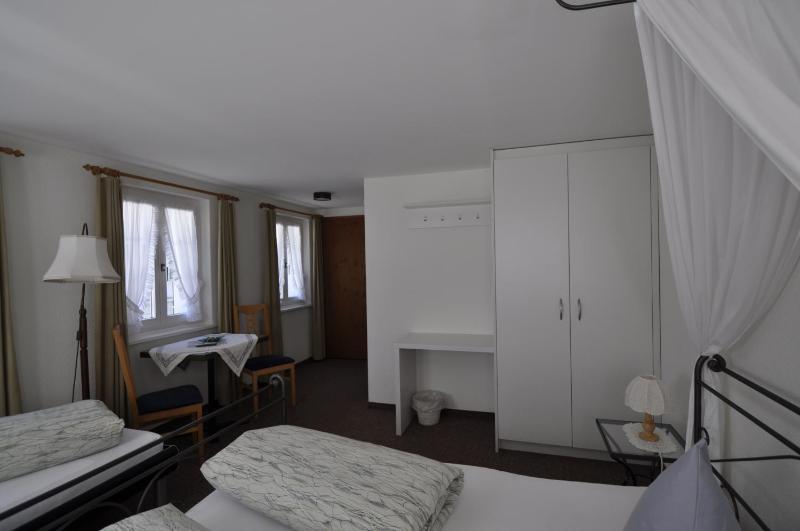 Triple Room image 3