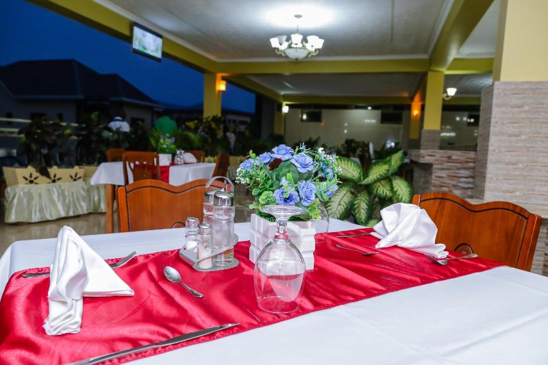 Tigers's apartment Hotel - image 10