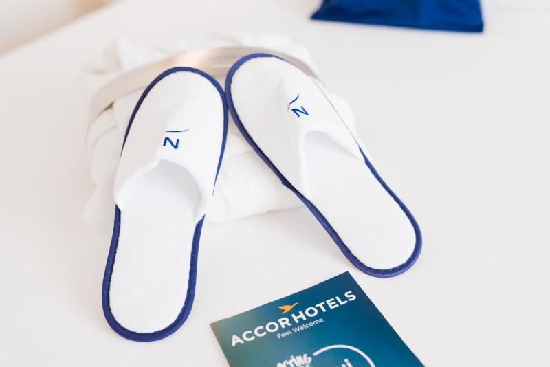 Executive Room with 1 Double Bed and 1 Sofa Bed image 2