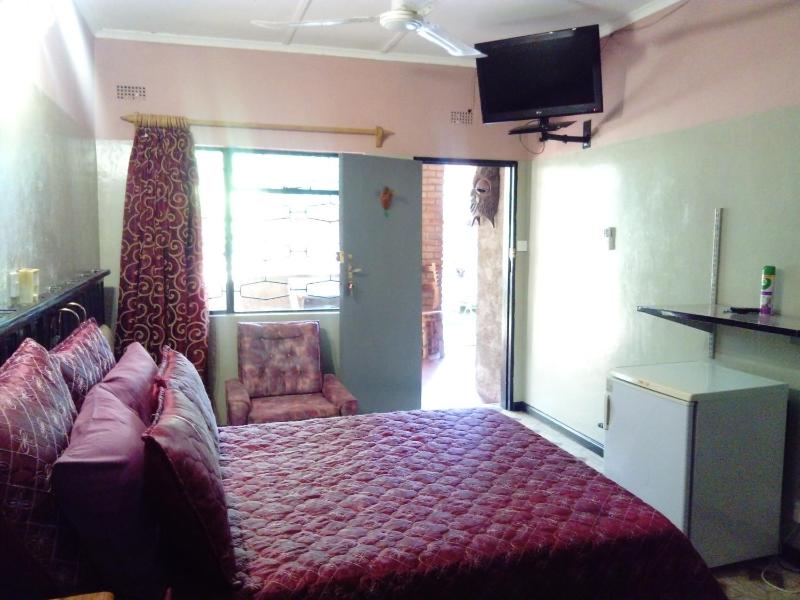 Pennywise Cottages - image 11