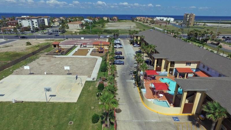 Ramada by Wyndham & Suites South Padre Island At the Beach - image 33
