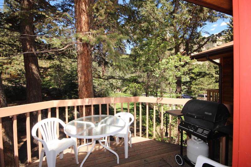 King Studio Cottage image 2